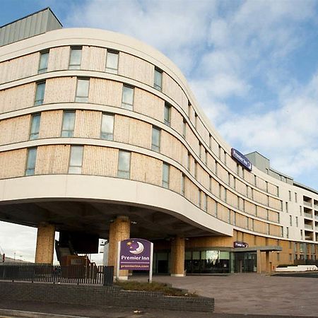 Premier Inn Belfast Titanic Quarter Exteriör bild