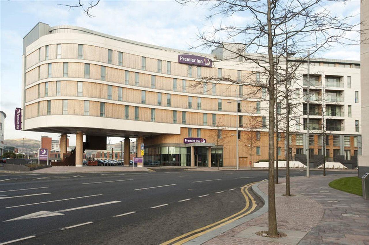 Premier Inn Belfast Titanic Quarter Exteriör bild