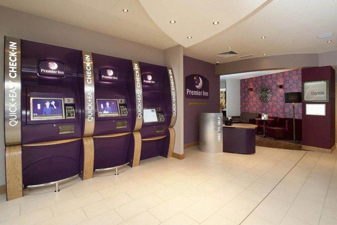 Premier Inn Belfast Titanic Quarter Exteriör bild